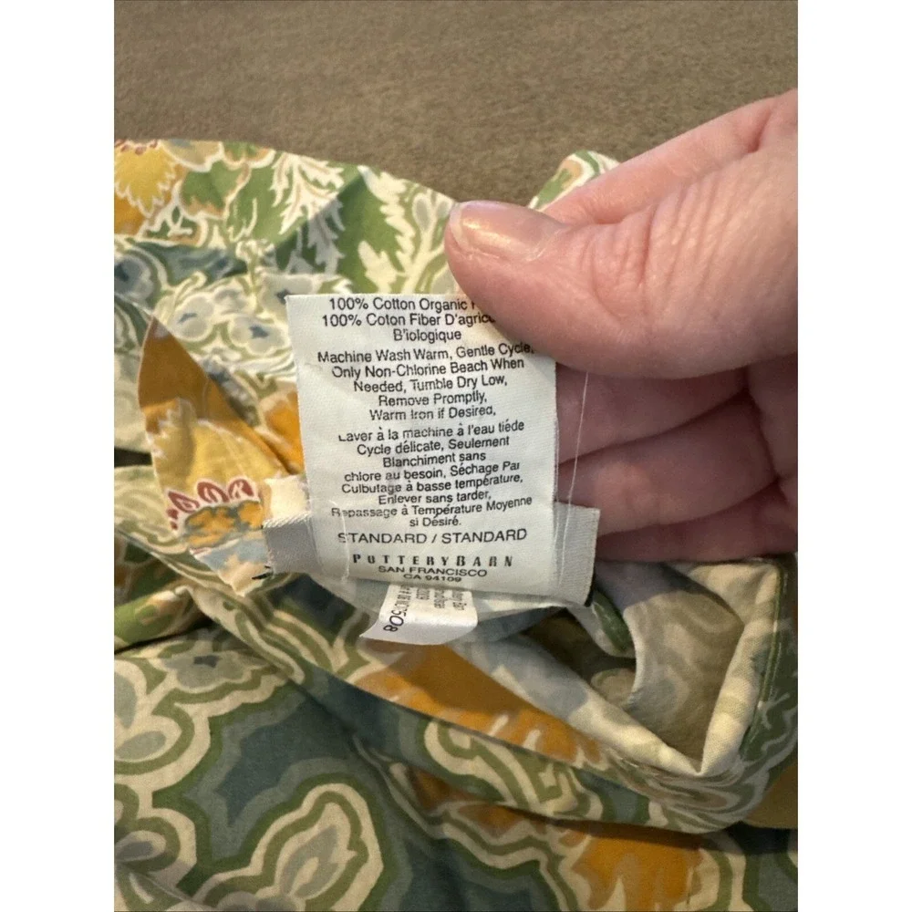 Set Of 2 Pottery Barn Floral Print Pillow Shams Standard Size 24